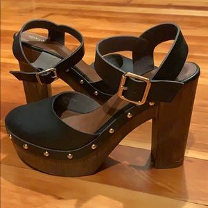 Clog style chunk heels